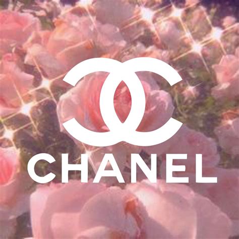 chanel logo aesthetic.